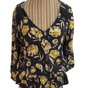 C & C California size large blouse excellent condition see pics